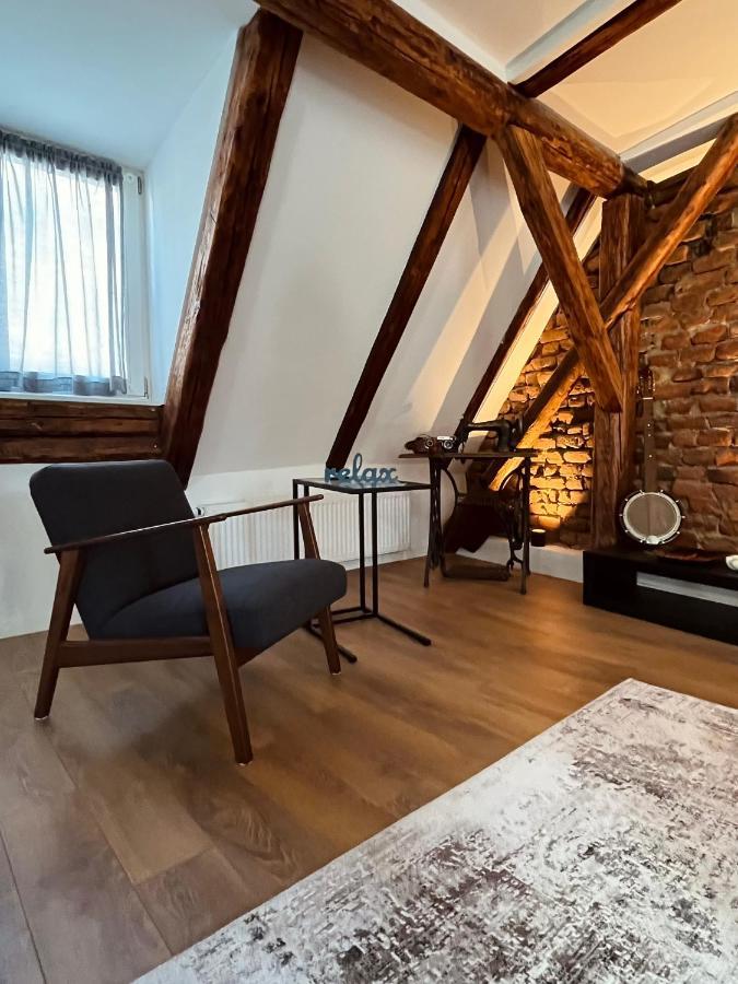 Grich Witch Apartment 자그레브 외부 사진
